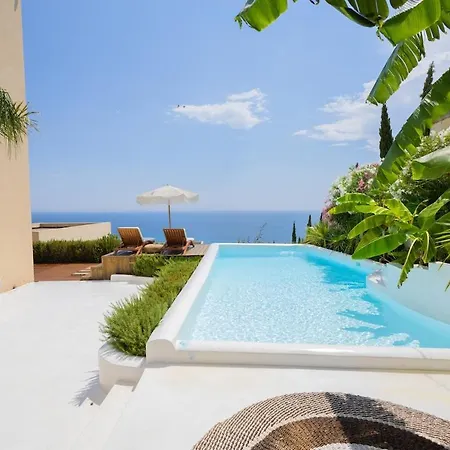 Coconut In Coast - Villa Palasë