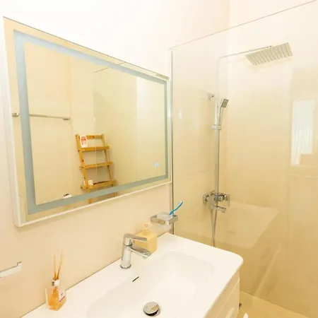 Villa Coconut In Coast -
