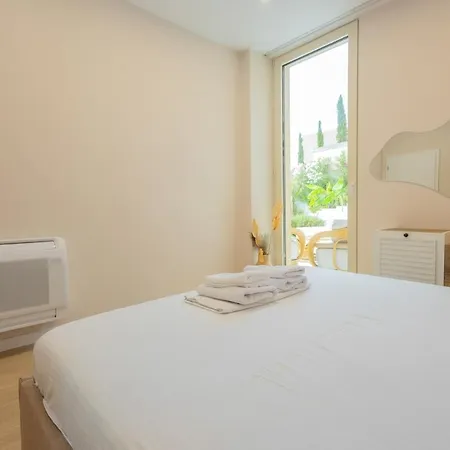 Villa Coconut In Coast -